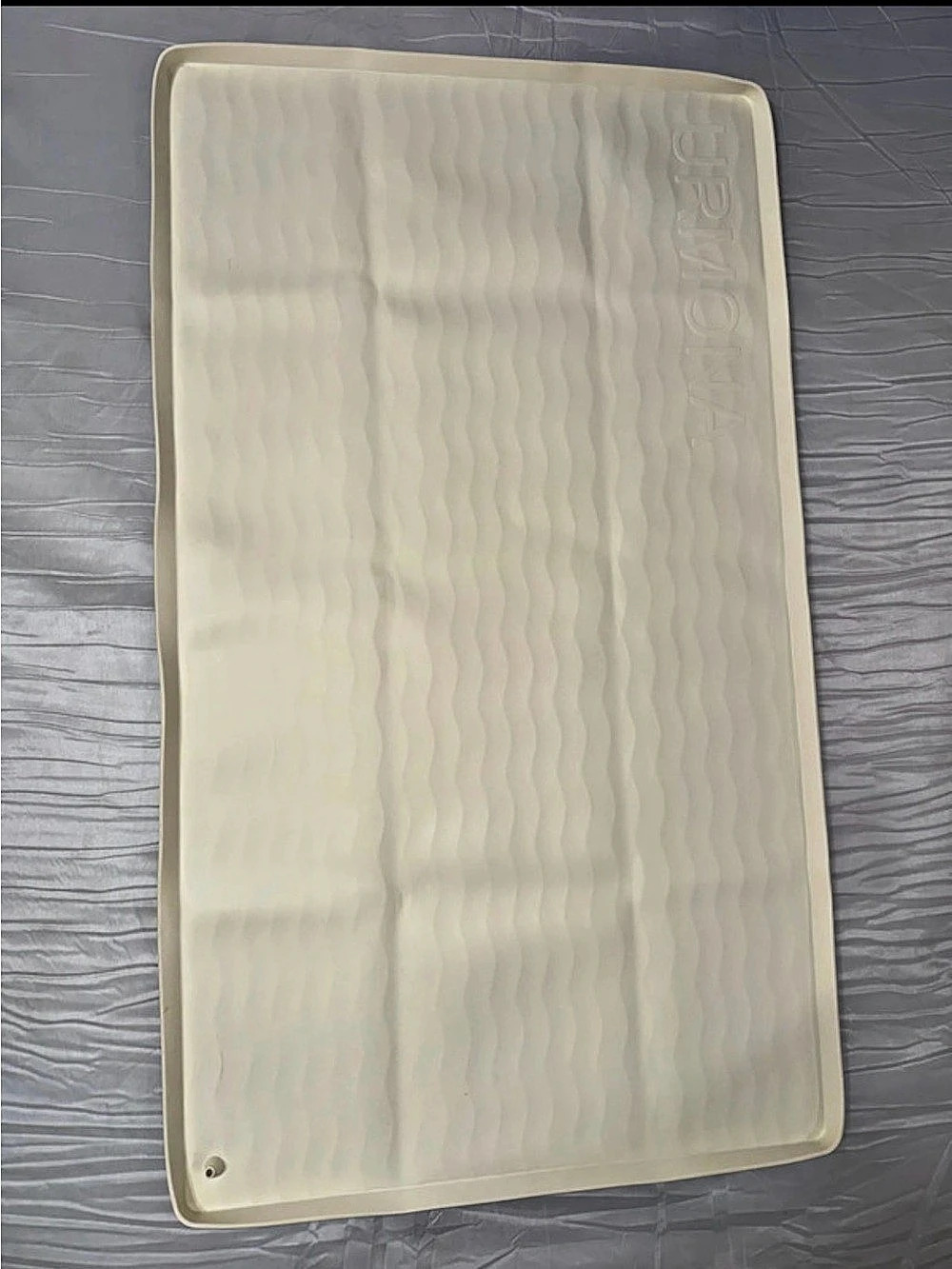 Under sink Mat 20x35”